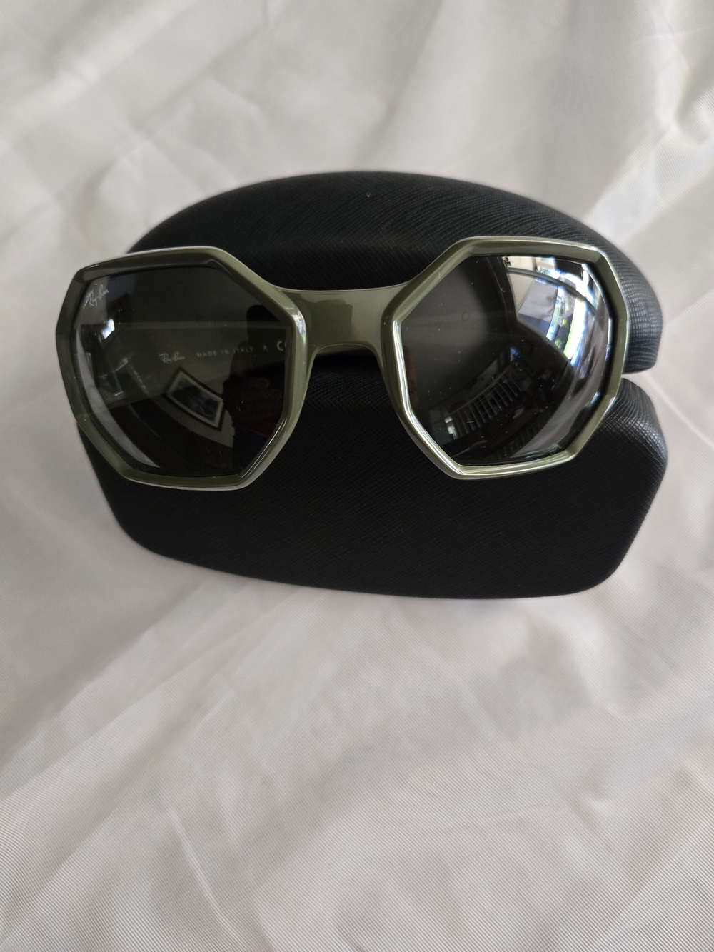 Olive Geometric Sunglasses - Ray-Ban